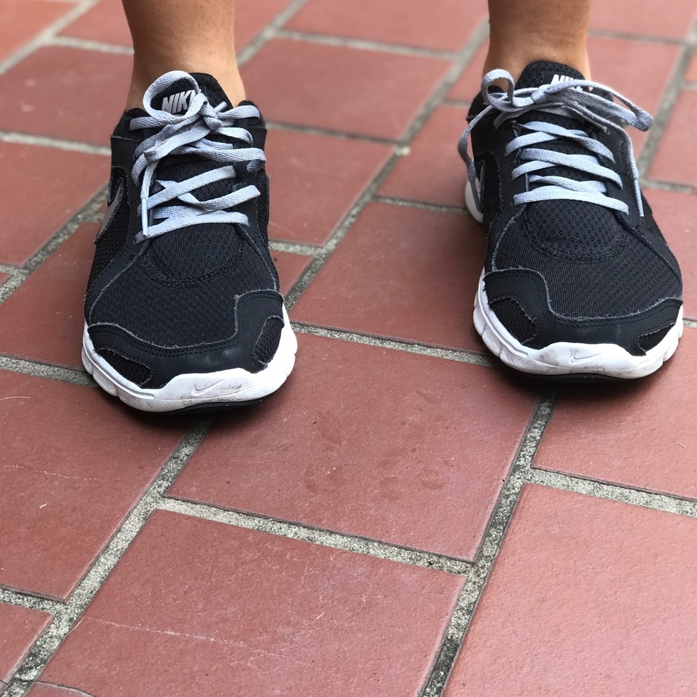 Nike flex runs